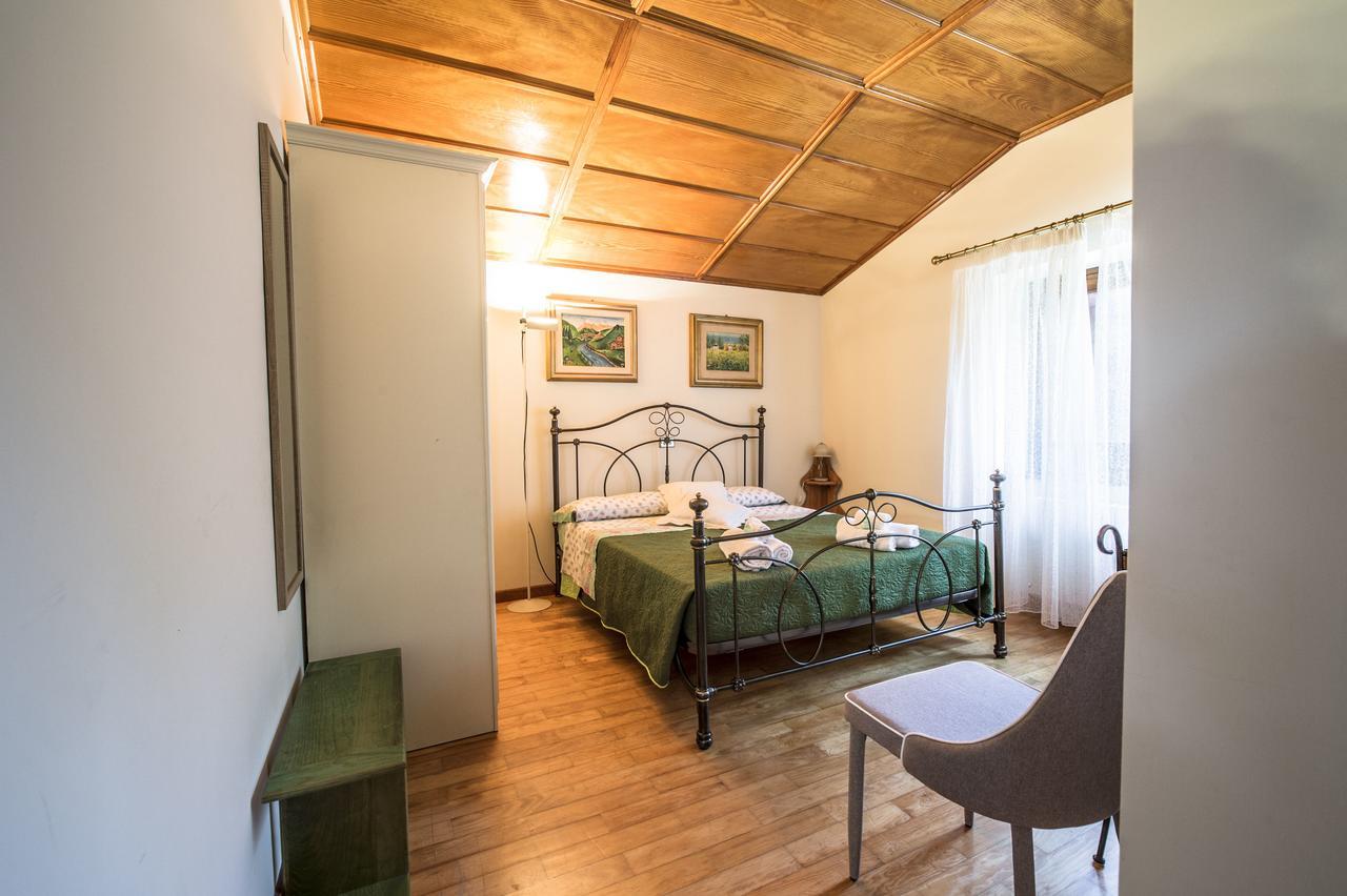 Villa Montegenco Comunanza Luaran gambar