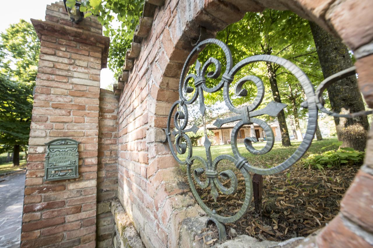 Villa Montegenco Comunanza Luaran gambar